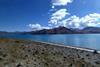 4,250m_Yamdrok_Tso_Tibet_China_西藏_羊卓雍湖_-_panoramio_(1)