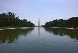 Washington_Monument_with_Lincoln_Memorial_Reflecting_Pool_2014-06-08