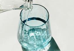 pexels-kseniachernaya-8054437