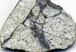 Ordinary_chondrite_(Viñales_Meteorite)_1
