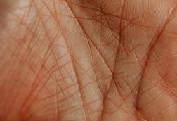 pexels-karola-g-6642889