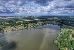 pexels-radoslaw-sikorski-36097686-17685411