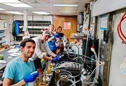 Low-Res_N-044-25_Microbiology_20191015_Wilhelm-Sargasso-Sea-plankton-research_4032x3024-1-1000x667-KC