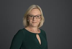 Low-Res_Gunilla Karlsson Hedestam 21x14 fa╠êrg 16