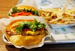 pexels-caleboquendo-3139343