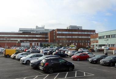 Car_park_and_main_block,_Arrowe_Park_Hospital