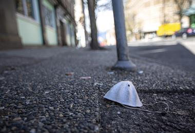 Disposable_Face_Mask_on_street,_East_Downtown,_Vancouver_during_coronavirus_pandemic_(49732965471)
