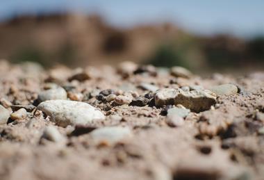 pexels-postiglioni-943500