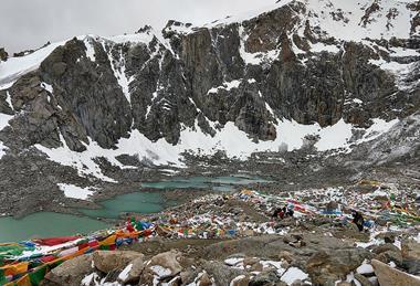 Gaurikund_at_Mount_Kailash_in_Tibet