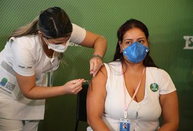 COVID-19_vaccination_campaign_in_Brazil_(2021)_H
