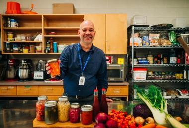 Low-Res_Preserving-Chef-Lawson-Lab-Jeremy-101