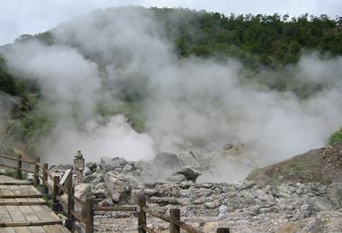 Unzen_Hot_Springs_(249623109)