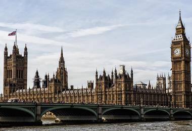 714_parliament_10351_crop