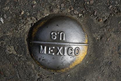 U.S._-_Mexico_Boundary_Border_Marker_(37064734703)
