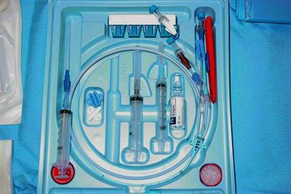 Central_line_equipment