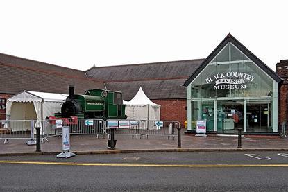 -2021-01-31_COVID-19_Vaccination_centre,_Black_country_museum,_Dudley