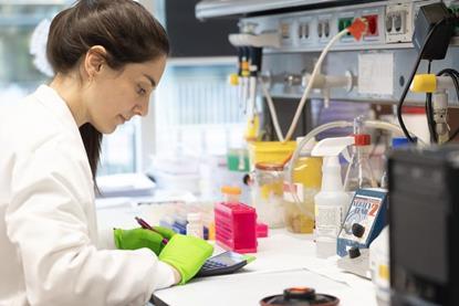 Low-Res_Elena Muscolino_al laboratori_Univeristat Pompeu Fabra