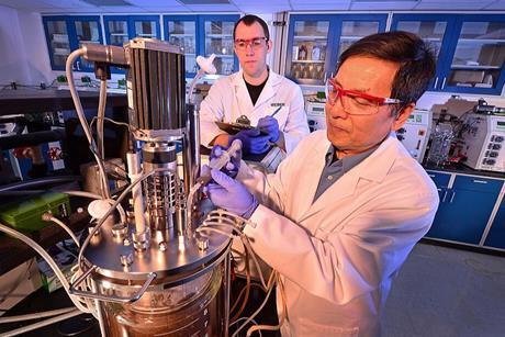 Loading_bioreactor