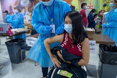 The_United_States_Delivers_COVID-19_Vaccines_to_Laos_(52406294218)