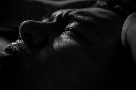 vien_beos-thinking-6380958