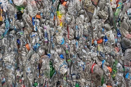 Bales_of_PET_bottles_closeup