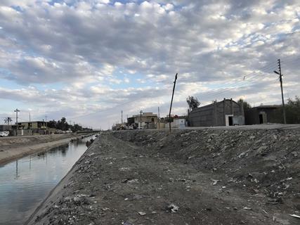 2880px-2019-03-27_Marshes_Iraq_Suq_al-shuyukh_pollution (1)