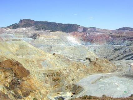 Chino_copper_mine