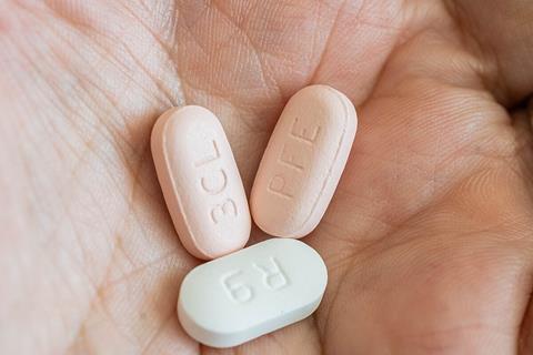 Pfizer's_COVID_Antiviral_Medication_PAXLOVID