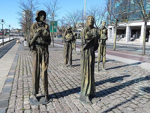 Famine_memorial,_Dublin_-_geograph.org.uk_-_5947300