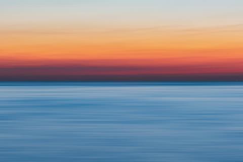 pexels-abdghat-1631677