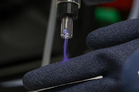 Low-Res_Peppermint essential oil plasma