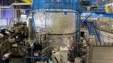 Low-Res_cloud_chamber_no_person (1)