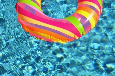 swim-ring-84625_1280