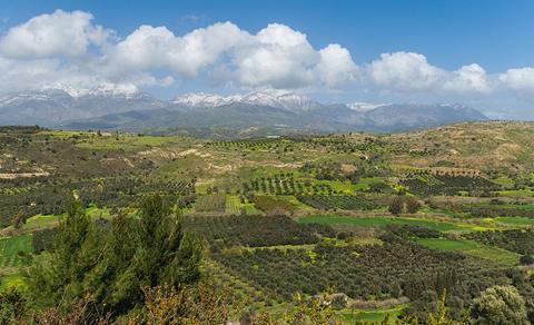 Mount_Ida_chain_Messara_plain_from_Phaistos_Crete_Greece