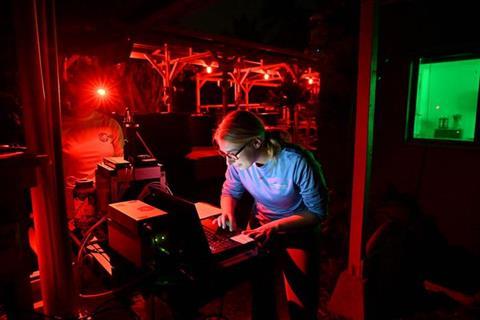 Low-Res_hawaiian-corals-lab
