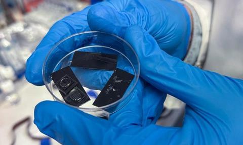 Low-Res_Experimental microneedle patch samples