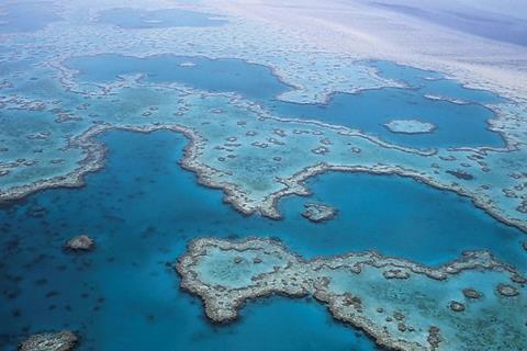 great-barrier-reef-527987_1920