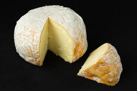 Low-Res_1920px-Cowgirl_Creamery_Point_Reyes_-_Red_Hawk_cheese