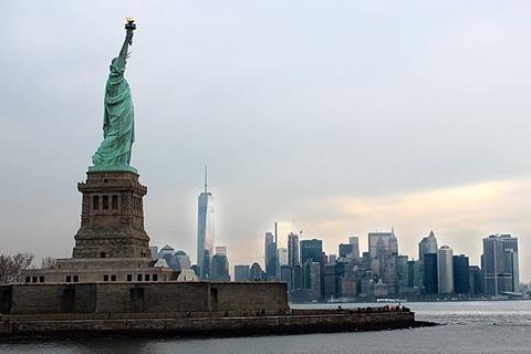 800px-Statue_of_Liberty_7,_New_York_City