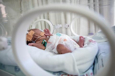 Low-Res_Neonatal sepsis newborn Pic byline Karin Schermbrucker for GARDP.jpg