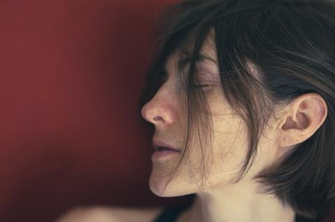 woman-6373358_1280