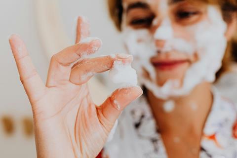 pexels-karola-g-5240369