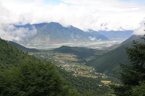 远眺林芝镇_-_panoramio