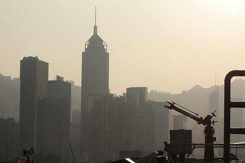 2005_Hong_Kong_harbor_12 (1)