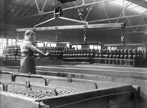 Industry_during_the_First_World_War-_Cheshire_Q28329